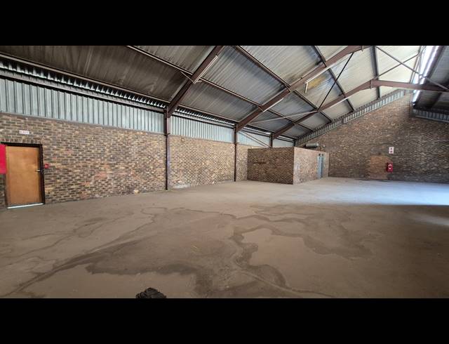 344M² FACTORY TO LET IN ANDERBOLT